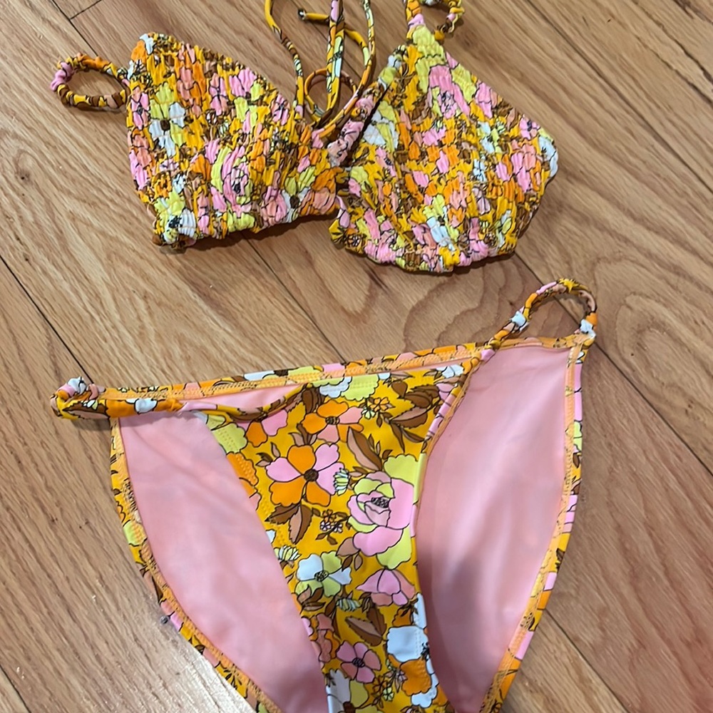 Target Bikini Set